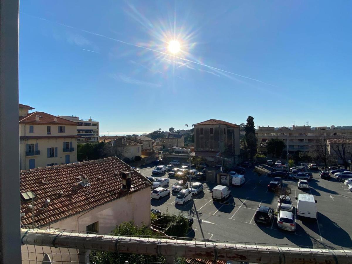 Superbe Studio Au Centre De Vence Appartamento Esterno foto